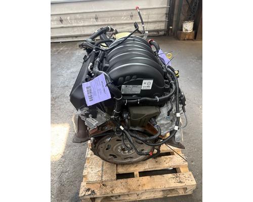 Isuzu 6.6L Engine Assembly