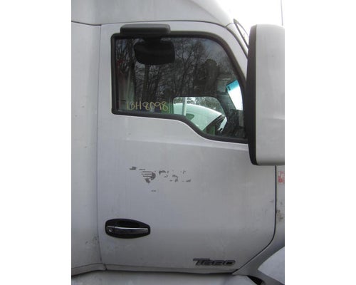 KENWORTH T680 DOOR ASSEMBLY, FRONT in Easton, MD #O13H8098R