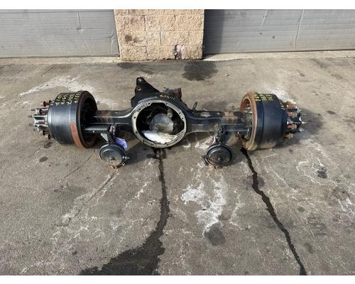 MACK CXU613 Axle Housing (Front)