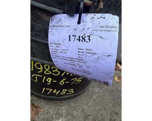 MACK DM685SX Air Cleaner