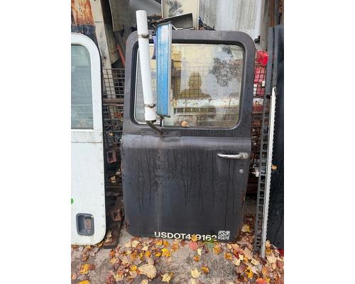 MACK DM685SX Door Assembly, Front