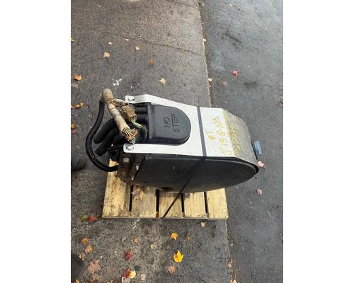 PETERBILT 337 DEF Tank