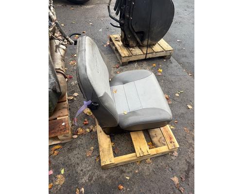 PETERBILT 337 Seat, Front