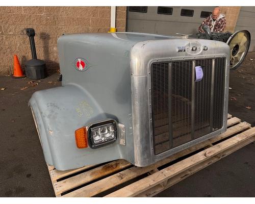 PETERBILT 357 Hood