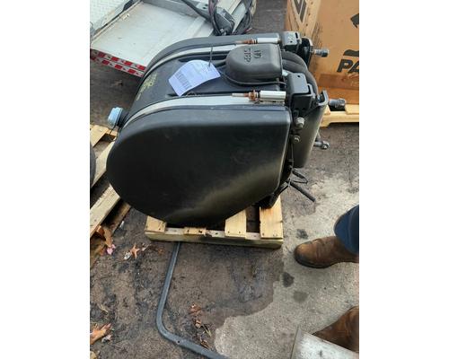 PETERBILT 579 DEF Tank