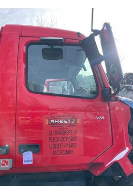 VOLVO VNL Door Assembly, Front