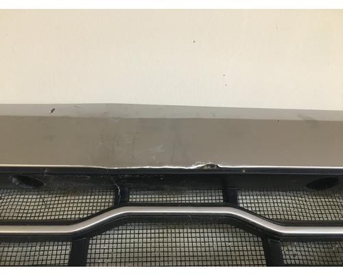 VOLVO VNL Grille