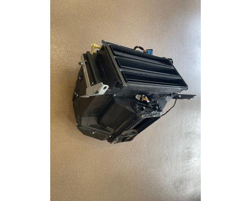 VOLVO VNL Heater Core