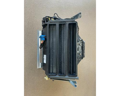 VOLVO VNL Heater Core