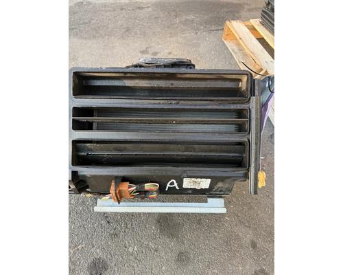VOLVO VNL Heater Core