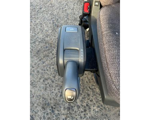 VOLVO VNL Seat, Front