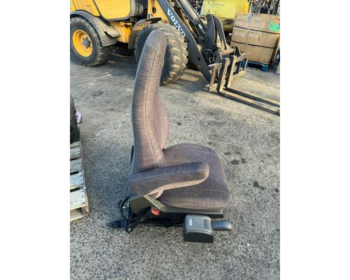VOLVO VNL Seat, Front