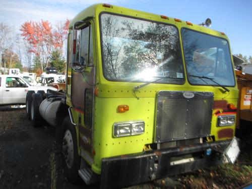 PETERBILT 320