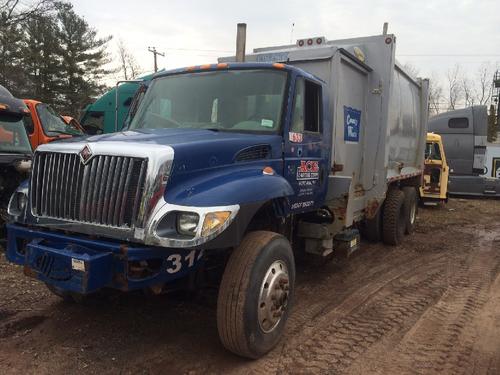INTERNATIONAL 7400