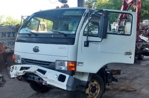 UD TRUCK UD1400