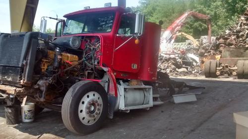 FREIGHTLINER FLD120SD