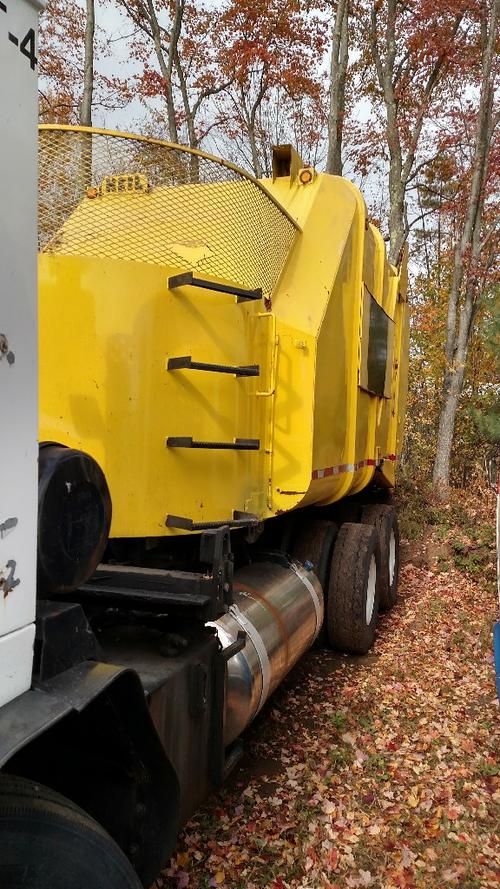 CRANE CARRIER C LOW ENTRY