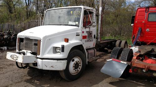 FREIGHTLINER FL70