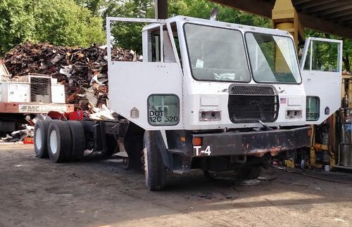 CRANE CARRIER C LOW ENTRY