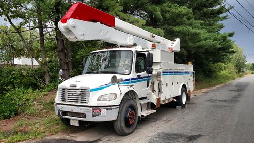 FREIGHTLINER M2 106 Medium Duty