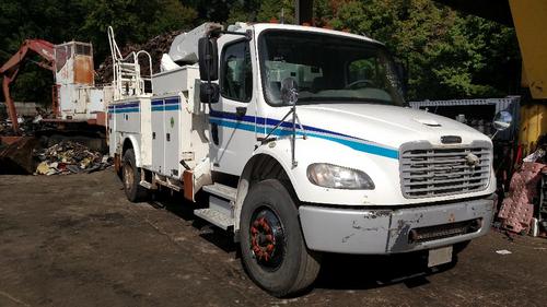 FREIGHTLINER M2 106 Medium Duty