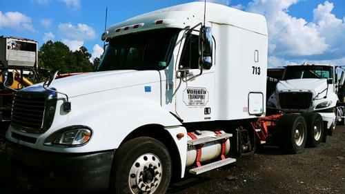 FREIGHTLINER COLUMBIA 120