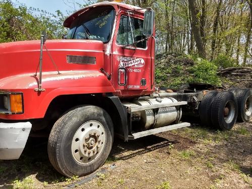 MACK CH613
