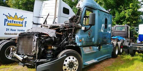 FREIGHTLINER CASCADIA 125
