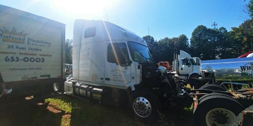 VOLVO VNL