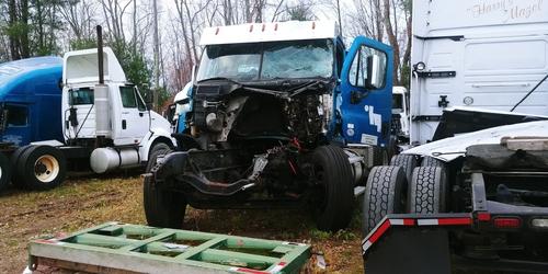 FREIGHTLINER CASCADIA