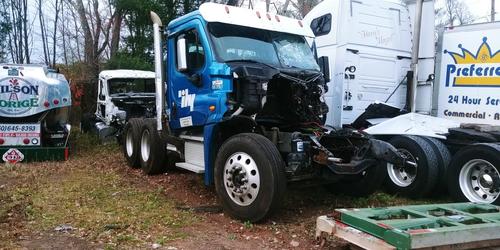 FREIGHTLINER CASCADIA