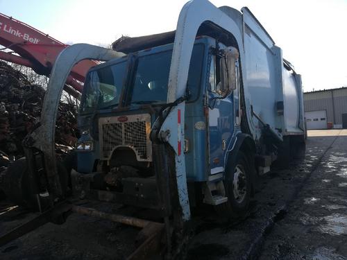 PETERBILT 320
