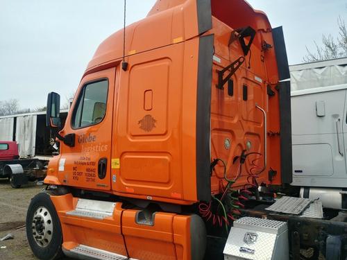 FREIGHTLINER CASCADIA
