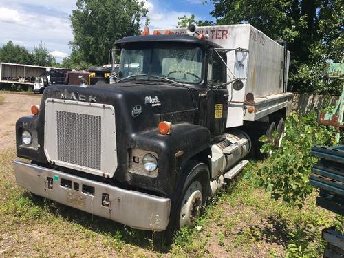 MACK RS686LST