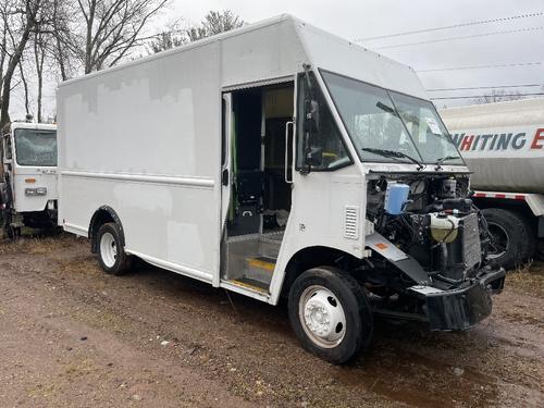 FORD CAB & CHASSIS