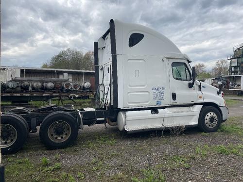FREIGHTLINER CASCADIA 125