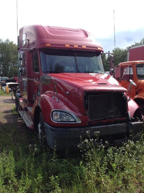 FREIGHTLINER COLUMBIA 120