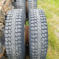 Tires 275/80R 22.5 Dunlop