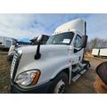 FREIGHTLINER CASCADIA 125 Hood thumbnail 1