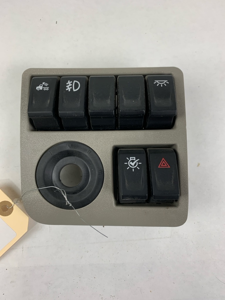 Peterbilt Abs Rocker Switch Item - Hagerman, Inc.