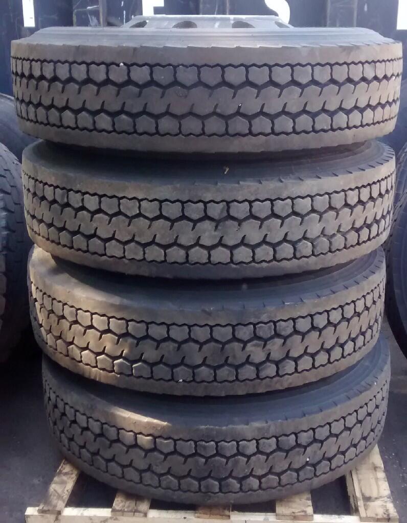 295/75/R22.5 Tire and Rim in Enfield, CT 7936