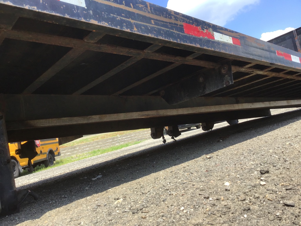 INTERNATIONAL 4300 Flatbed Body 1027121 for sale by Rydemore Heavy