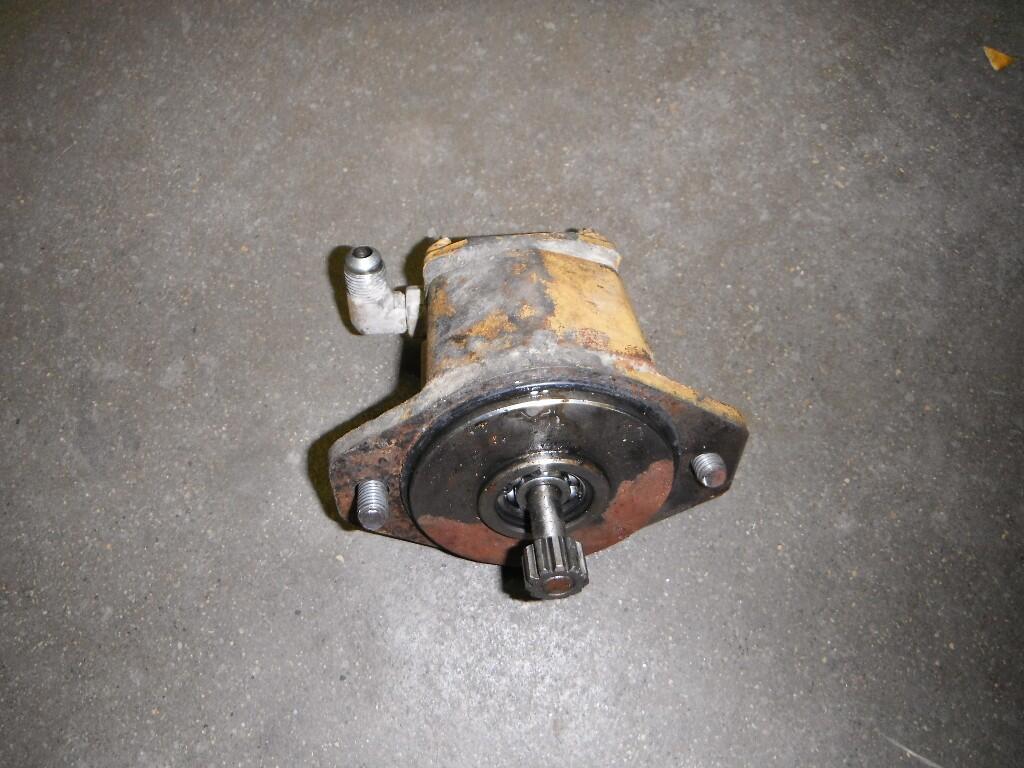 CAT C15 Fuel Pump OEM 1392359 in Spencer, IA C40217