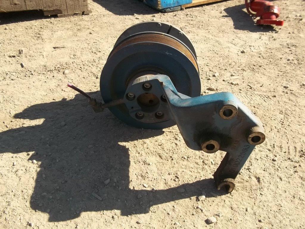 CUMMINS ISX15 FAN CLUTCH/HUB ASSEMBLY in Stockton, CA 2009937