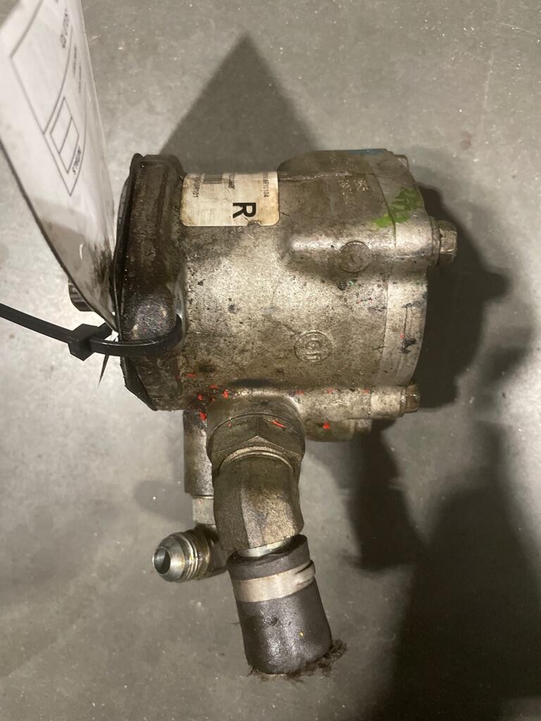 CUMMINS ISX15 Power Steering Pump OEM PEV1816118R101 in Abbotsford