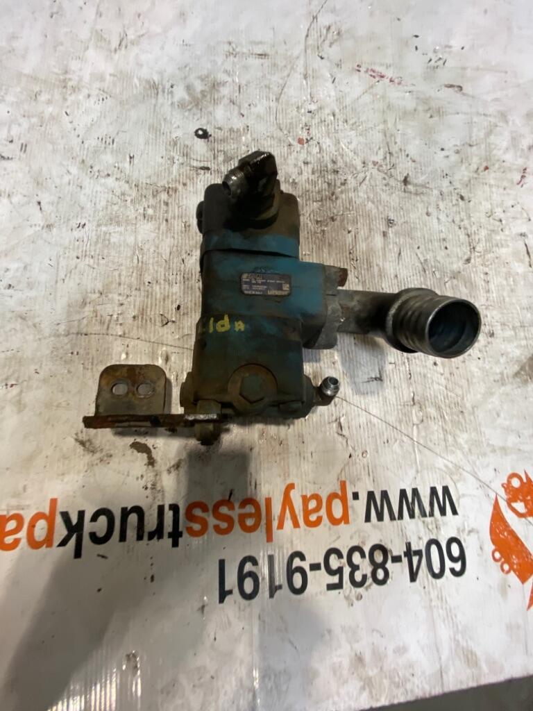 CUMMINS ISX Power Steering Pump OEM F3 V2020NF in Abbotsford, BRITISH