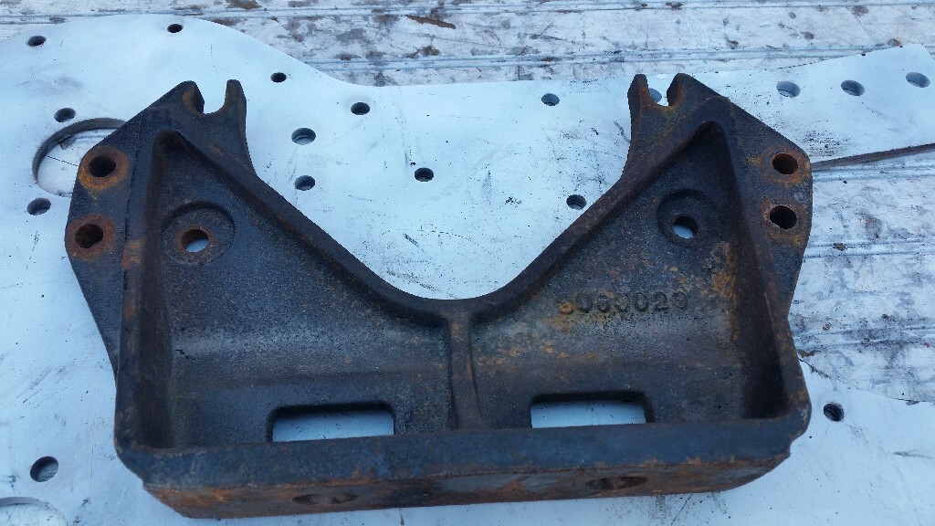 CUMMINS N14 Engine Mounts in SPRINGFIELD, MO #EN MT 204