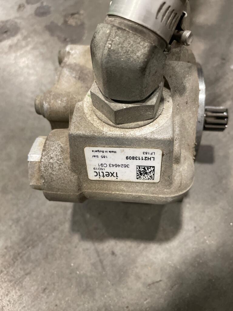 CUMMINS X15 Power Steering Pump OEM 3624643 C91 in Abbotsford, BRITISH