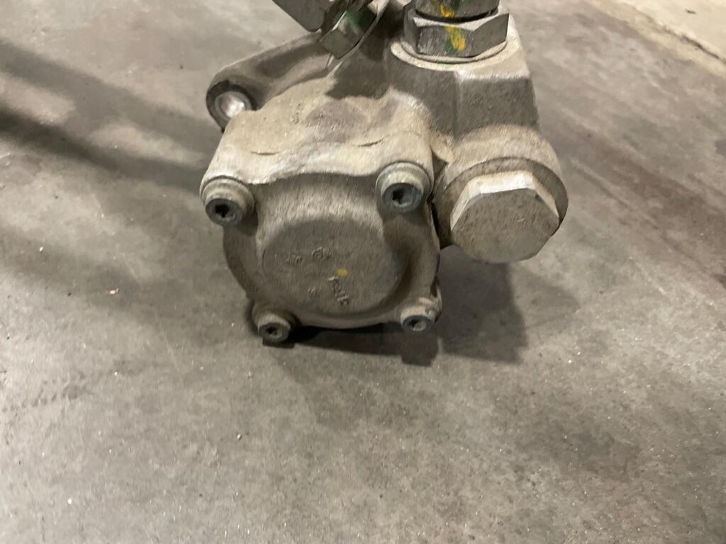 CUMMINS X15 Power Steering Pump OEM 3624643 C91 in Abbotsford, BRITISH