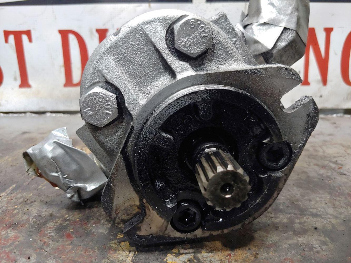 Cummins ISL Power Steering Pump in Rockwood, TN 319414